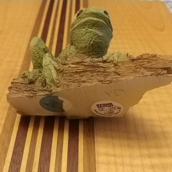 Stone Critters Tree Frog Figurine - Picture 7 of 9